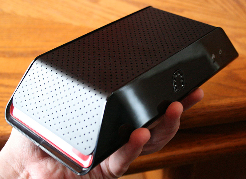 Illustration for article titled Slingbox Solo Hands On: Slinging a Single HD Source Wherever You Are